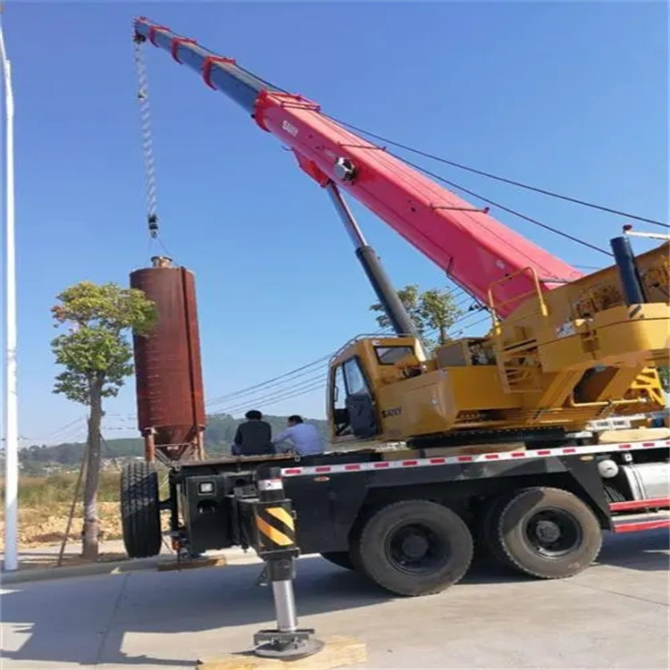 房县80吨吊车出租多少钱